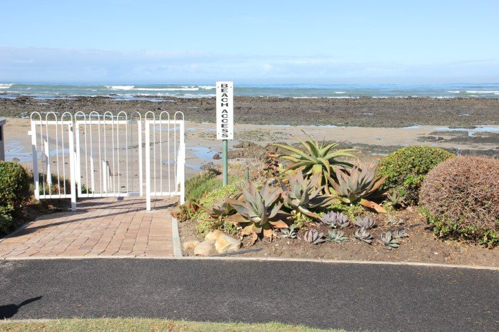 2 Bedroom Property for Sale in Greenways Golf Estate Western Cape